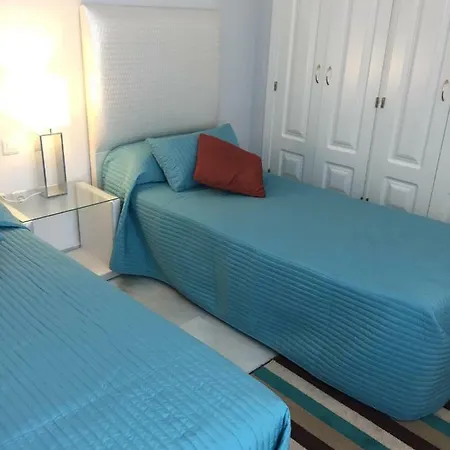 Beautiful 2 Bedroom @ Puerto Banus! Apartment